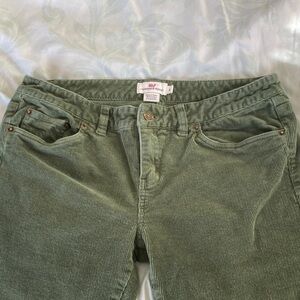 Olive Corduroy Vineyard Vines size 6/ 8 womens army olive green Pants